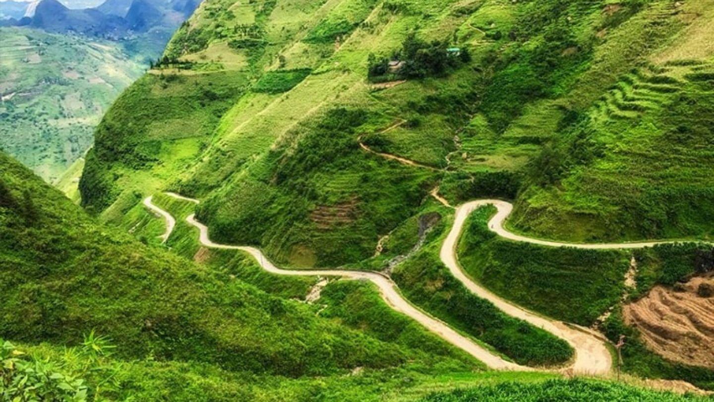 1773385676_Ma Pi Leng cycling tour.jpg